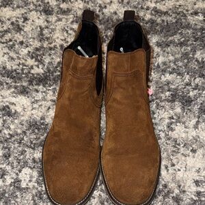 Johnston & Murphy Rich Brown Suede Boots